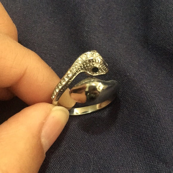 Ring - Picture 3 of 3